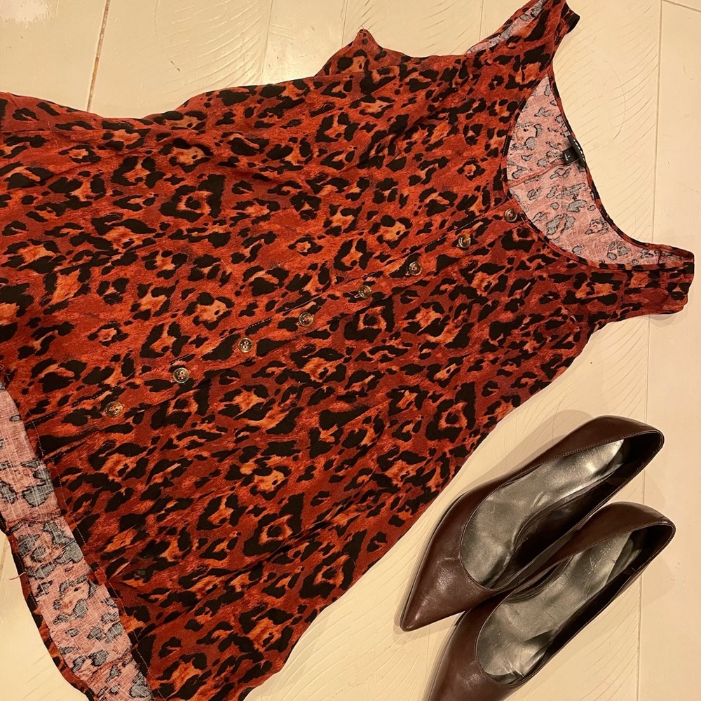 Torrid tiger print shirt.